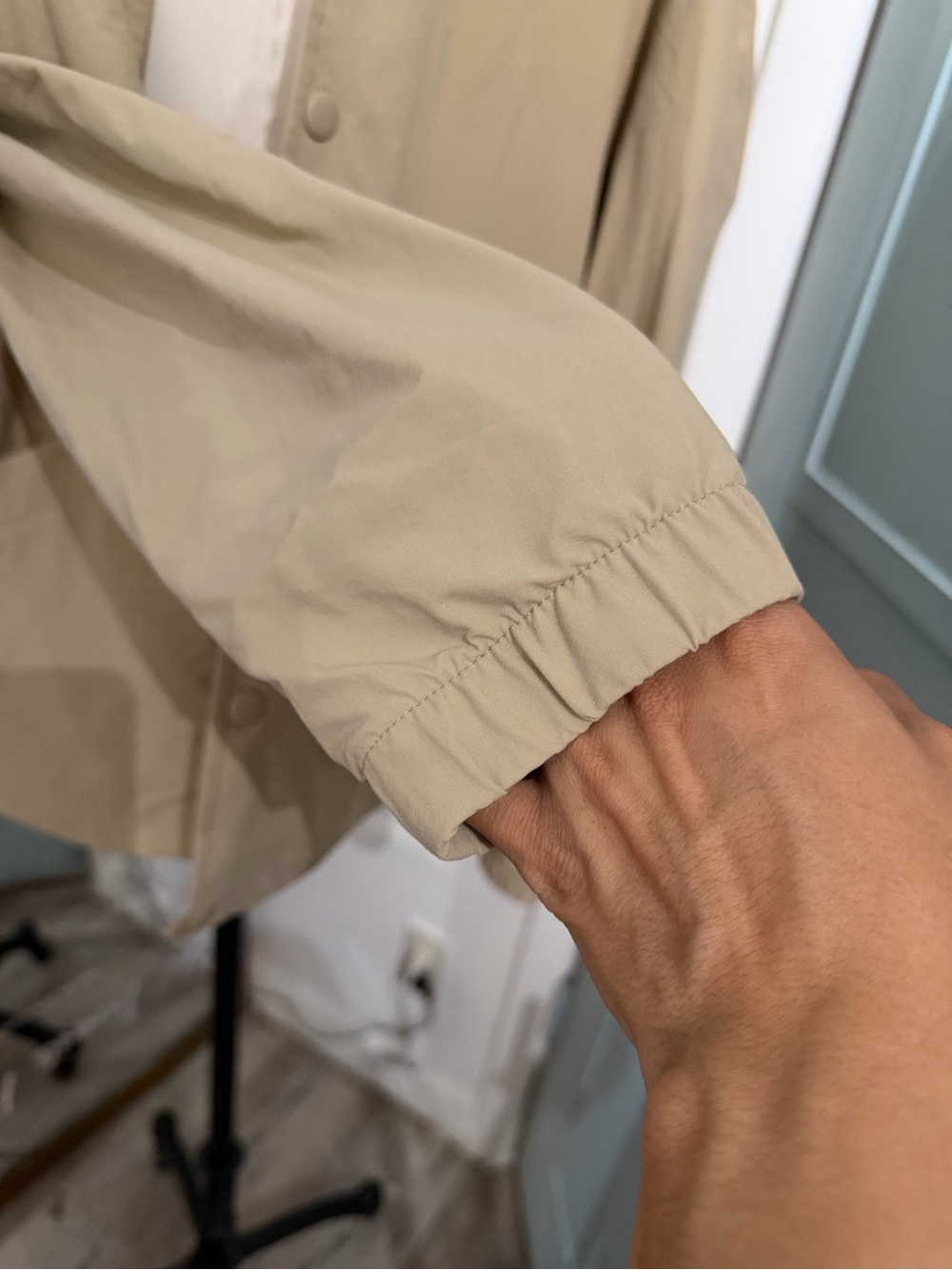 GAP Fit Men's Tan Windproof Jacket Medium - Picture 6 of 7